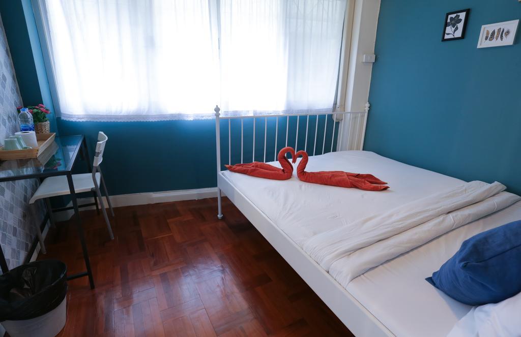 All In One Hostel Банкок Екстериор снимка