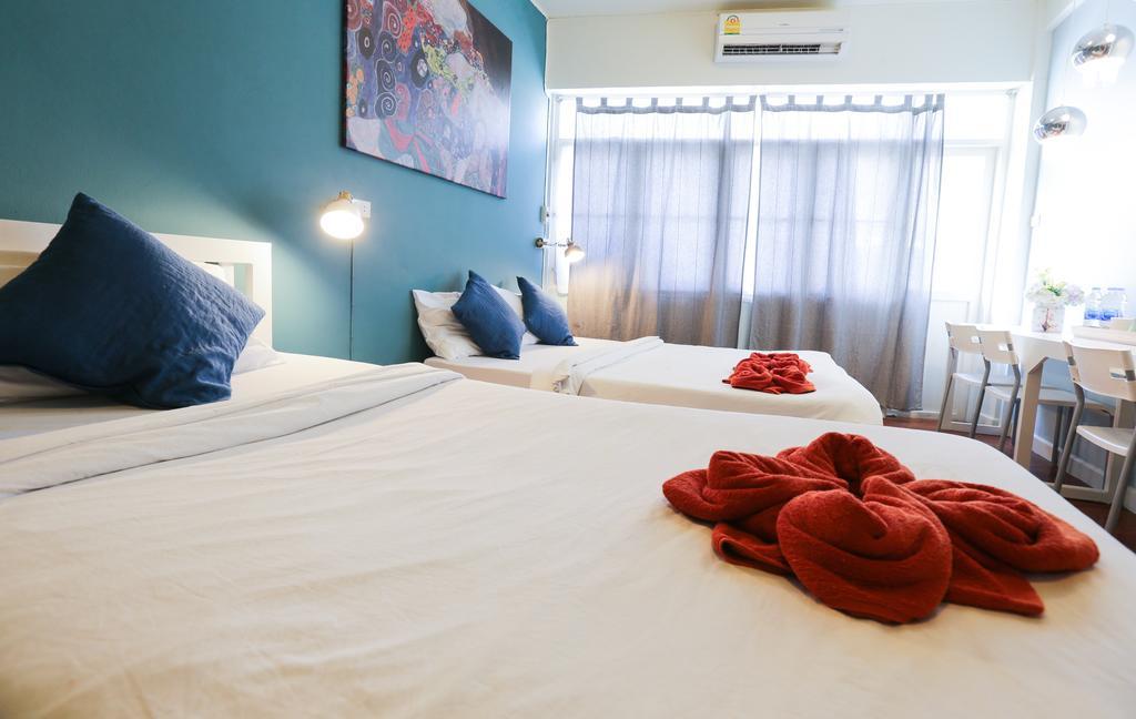 All In One Hostel Банкок Екстериор снимка