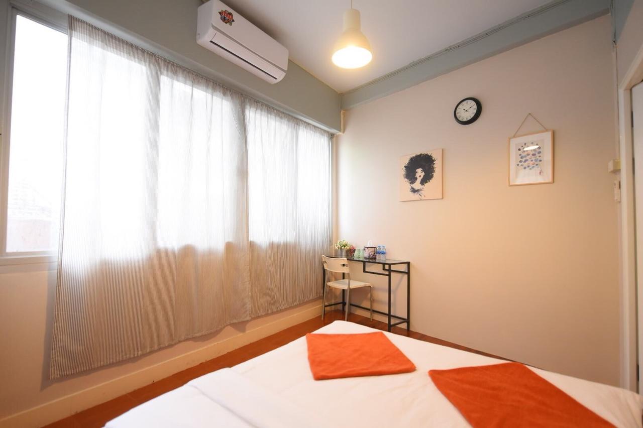 All In One Hostel Банкок Стая снимка