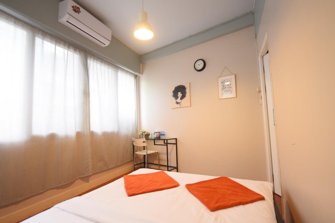 All In One Hostel Банкок Екстериор снимка